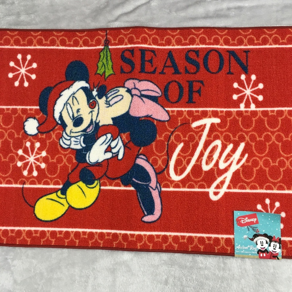 Mickey Minnie Christmas Holiday Accent Rug Size 26x38” NWT